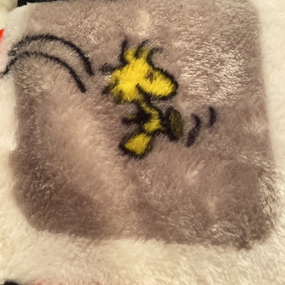 Comic Style Peanuts Snoopy Woodstock Blanket Throw NWT - Picture 2 of 4